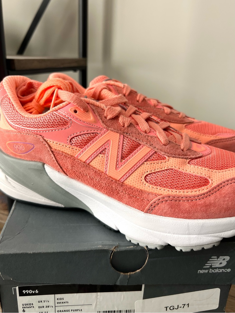 New 🔥 Balance 990v6 Athletic Sneakers